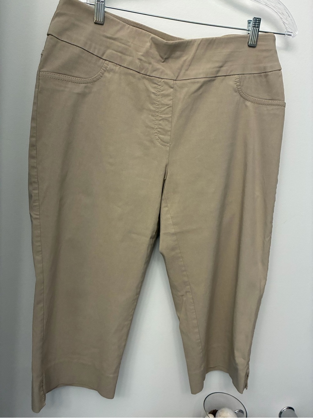 Ruby Rd. Tan Ponte Capri Pants